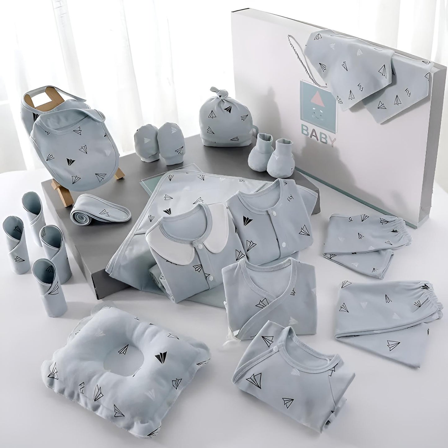Buy MyneeMoe Hi Baby 22 Piece Baby Gift Box – Complete Newborn Care Collection - at MyneeMoe Online In India