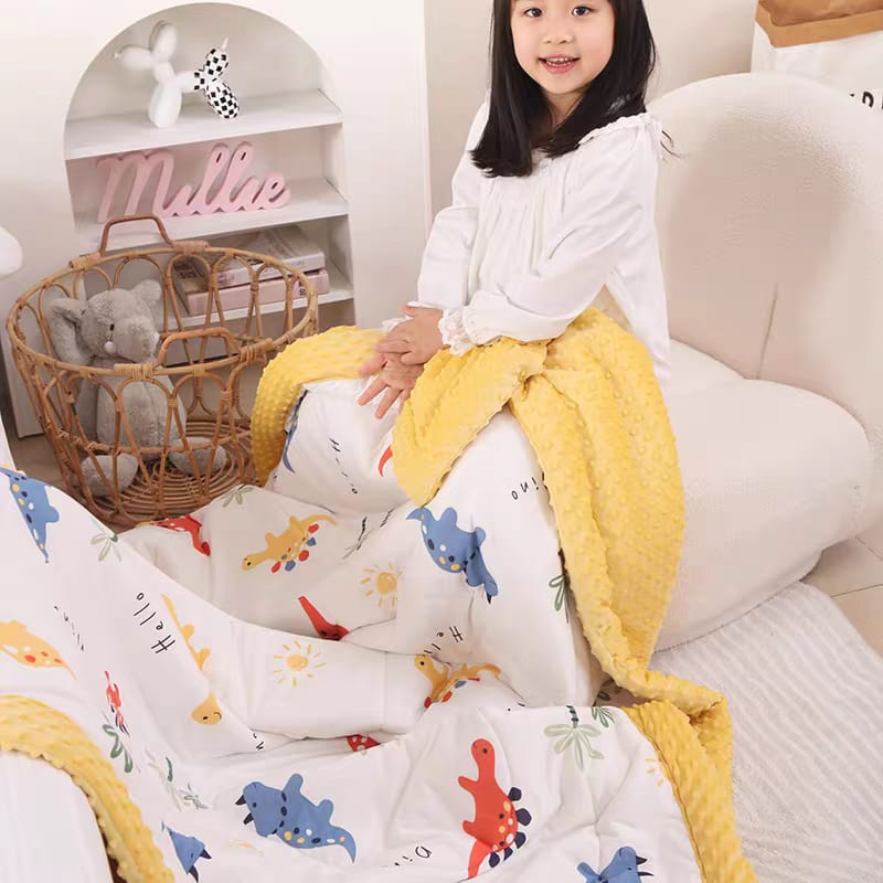 Buy CozyCloud Babies & Kids Super Soft Autumn/Winter Comforter Blanket at MyneeMoe Online In India