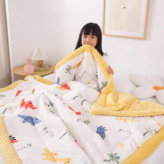 Buy CozyCloud Babies & Kids Super Soft Autumn/Winter Comforter Blanket at MyneeMoe Online In India