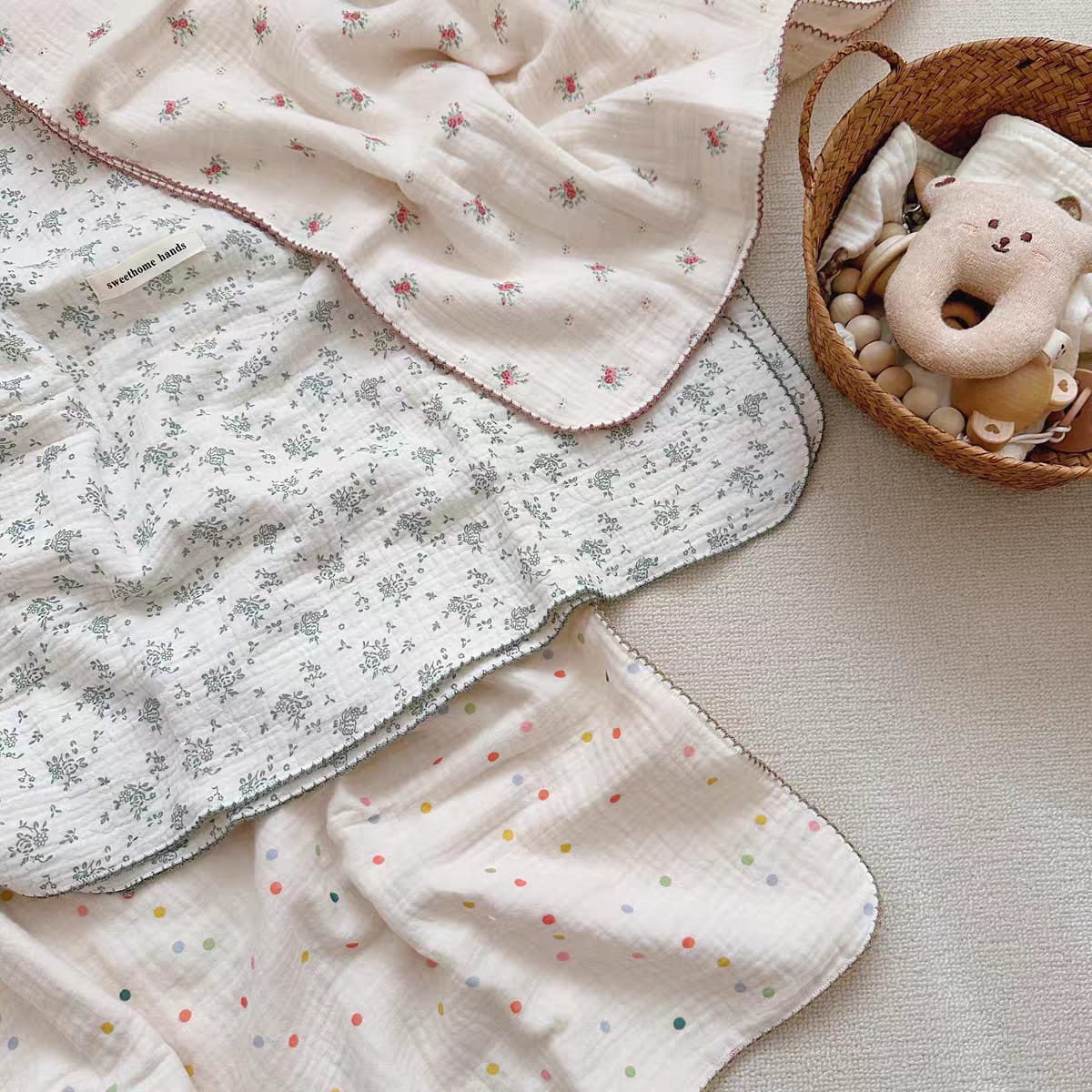 Buy Ultra-Soft 100% Cotton Muslin Swaddle Blanket – Air Conditioned Quilt, Perfect for Spring & Summer at MyneeMoe Online In India