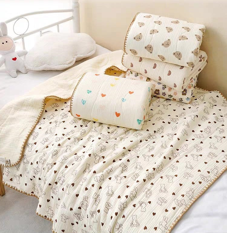 Buy Cotton Muslin Swaddle Blanket – Air Conditioned Quilt, Perfect for Spring & Summer at MyneeMoe Online In India