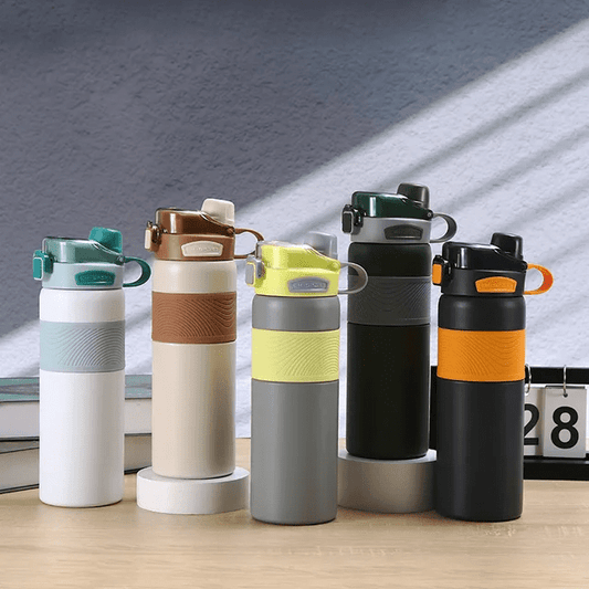 Buy Sparkling Stainless Steel Vacuum Water Bottle (800ml) (5 Colors Available) at Myneemoe Online In India